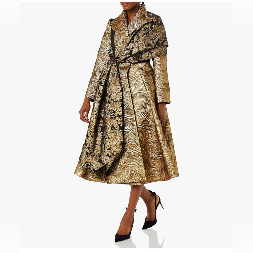 NWT- Making the Cut- Jeanette's Metallic Jacquara Coat